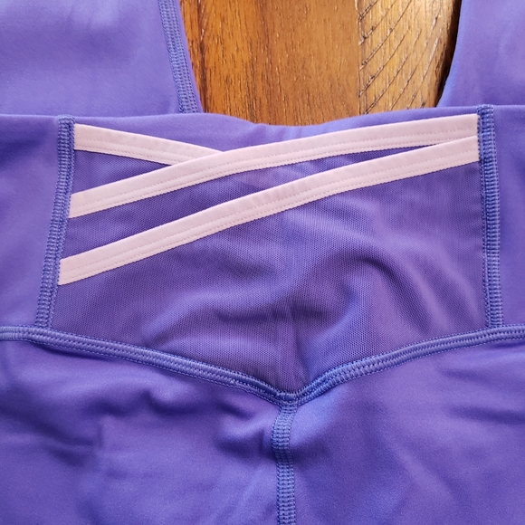 NWT Fabletics Leggings - Picture 6 of 7